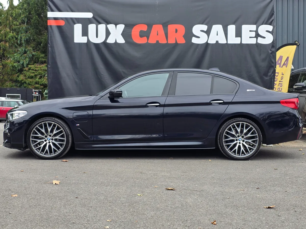 2018 BMW 530E M-SPORT HYBRID // PERFORMANCE KIT - Image 3