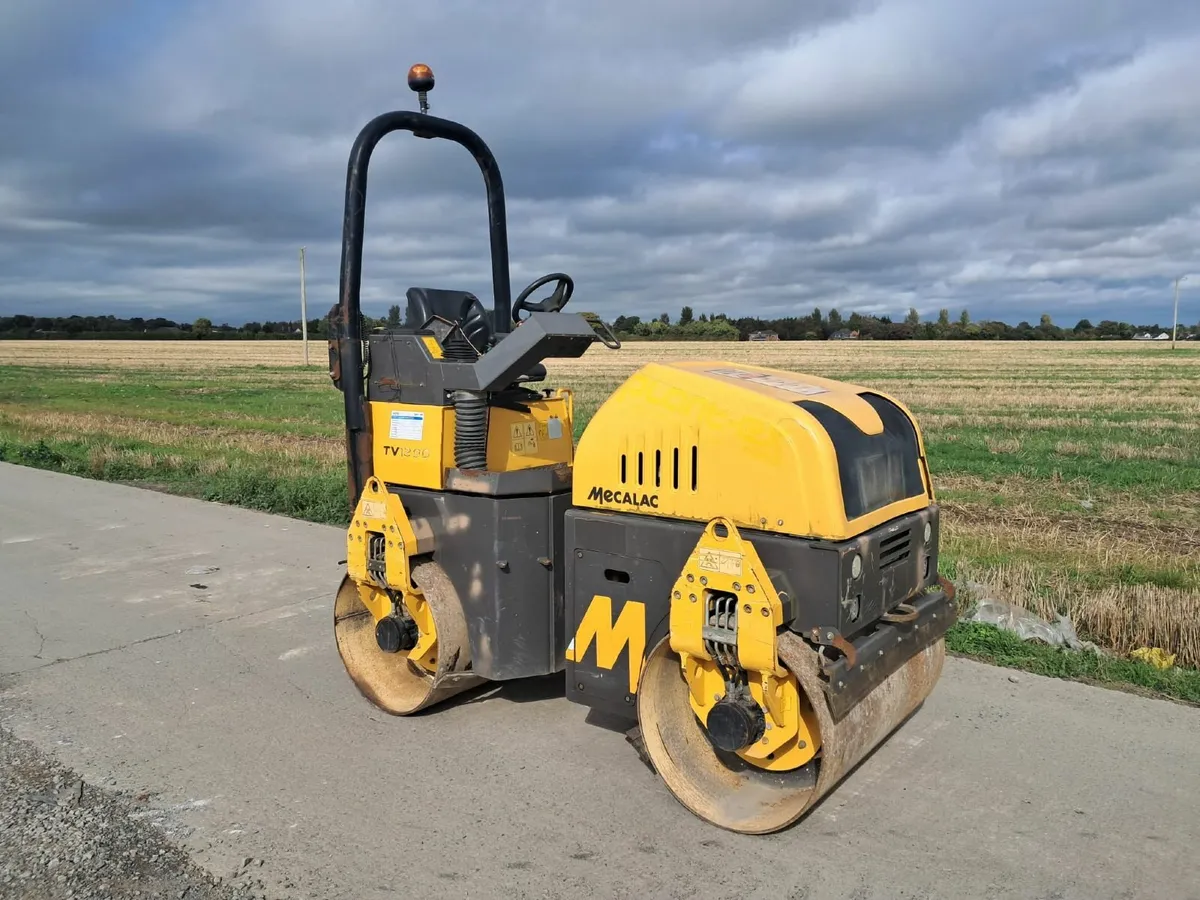 Terex Mecalac TV1200 Roller - Image 1