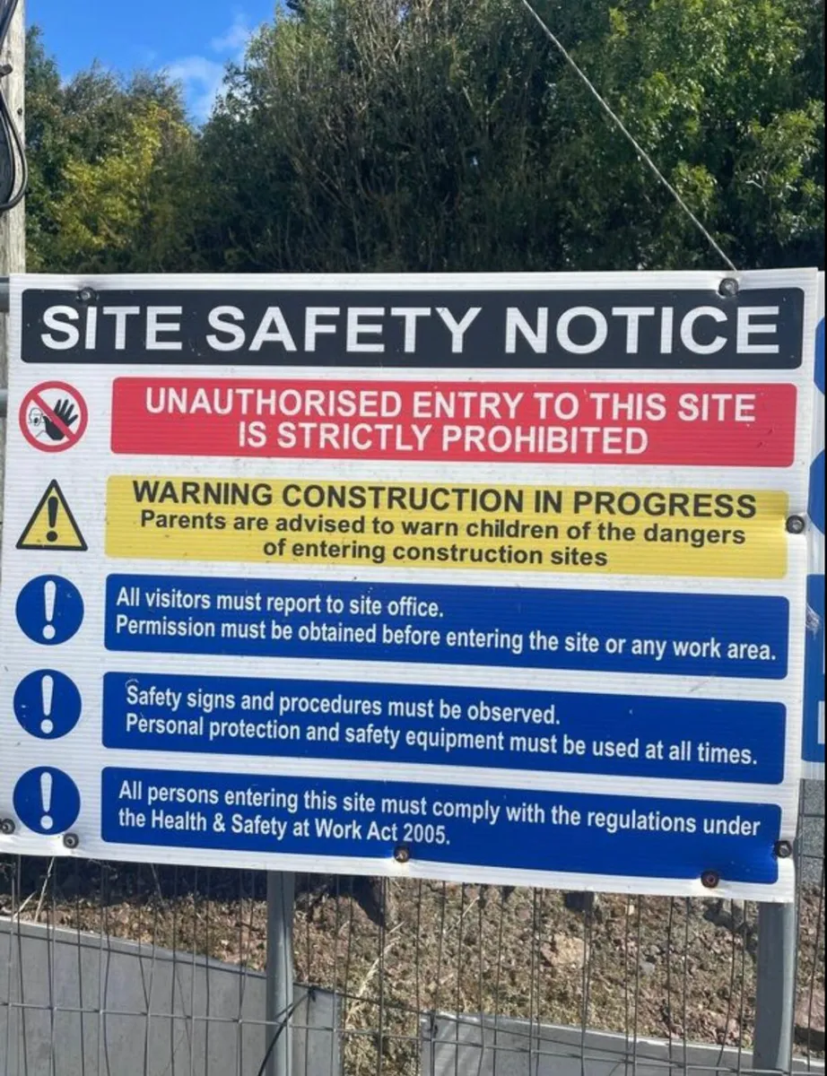Safety signs for building - Image 1