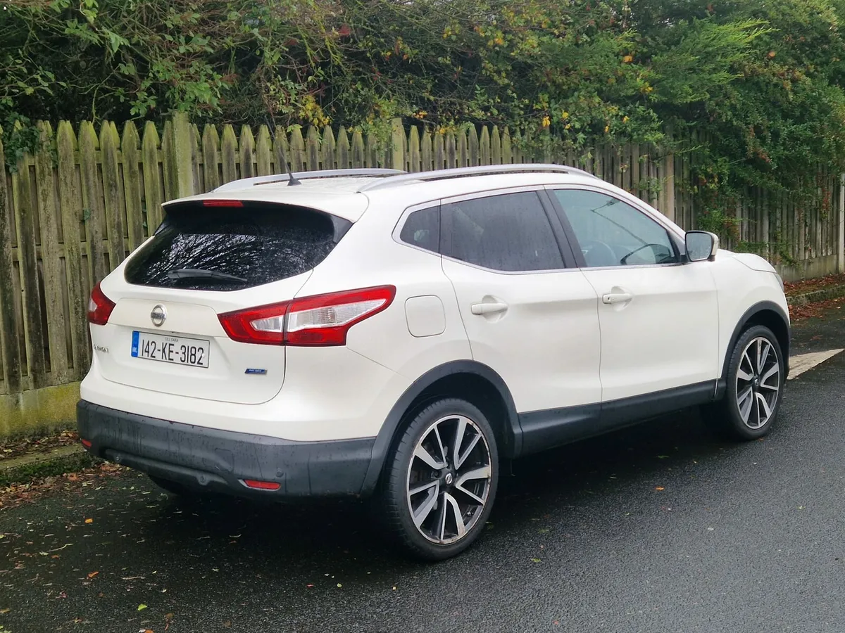 NISSAN QASHQAI HIGH SPEC - Image 3