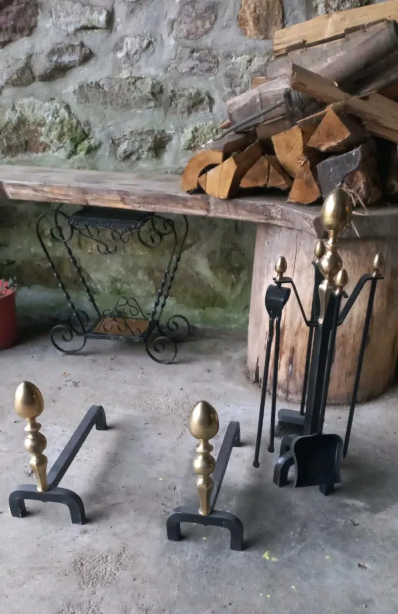 Antique fire Dogs centre grate and fire side set - Image 4