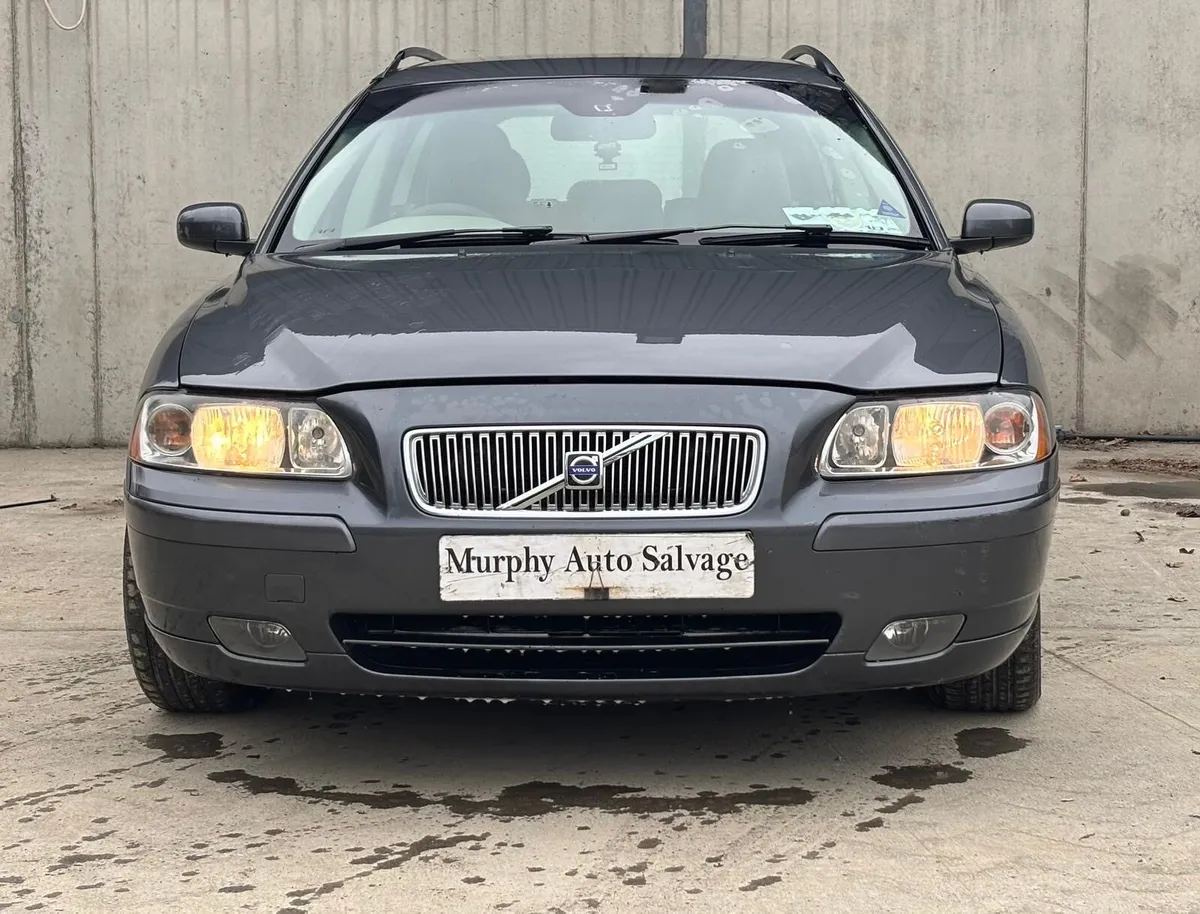 2005 Volvo V70 parts - Image 1