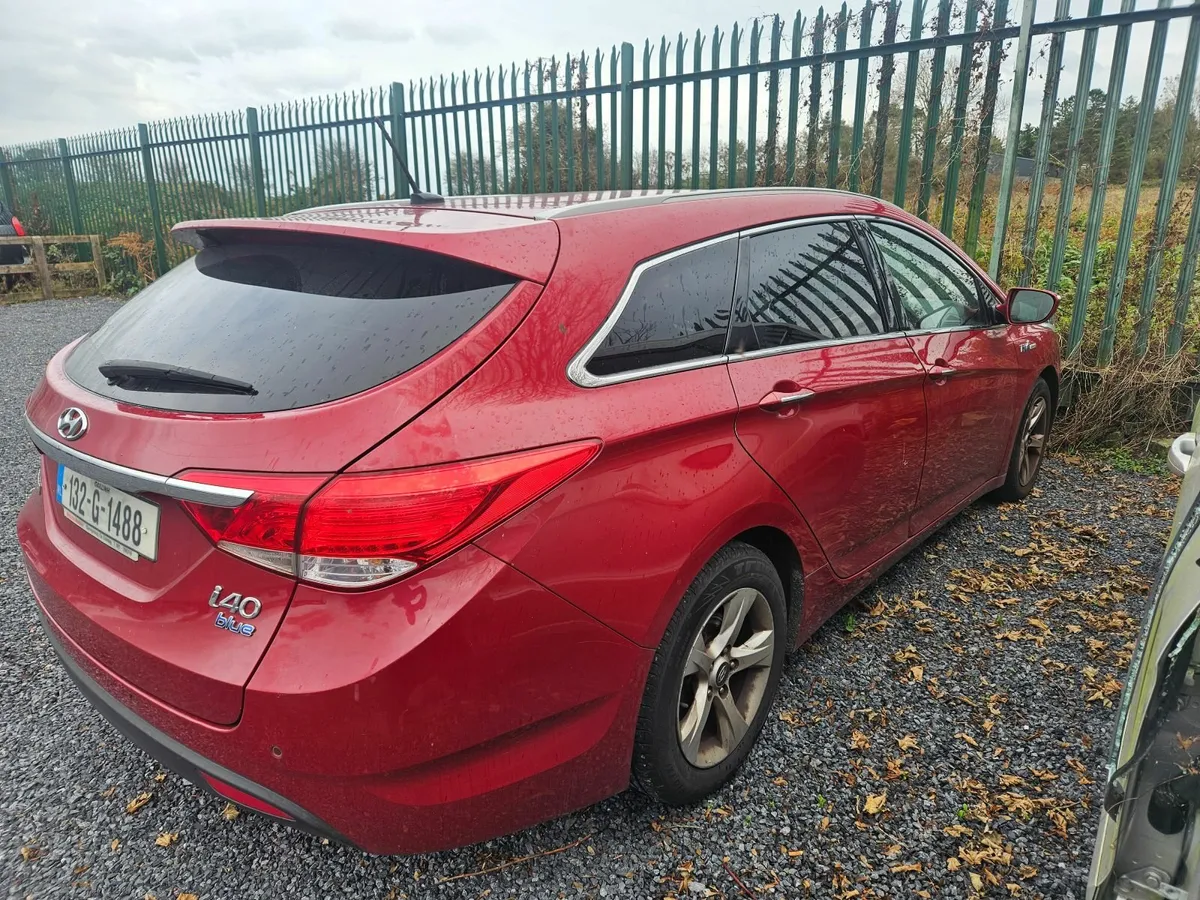 Hyundai i40 for breaking - Image 1