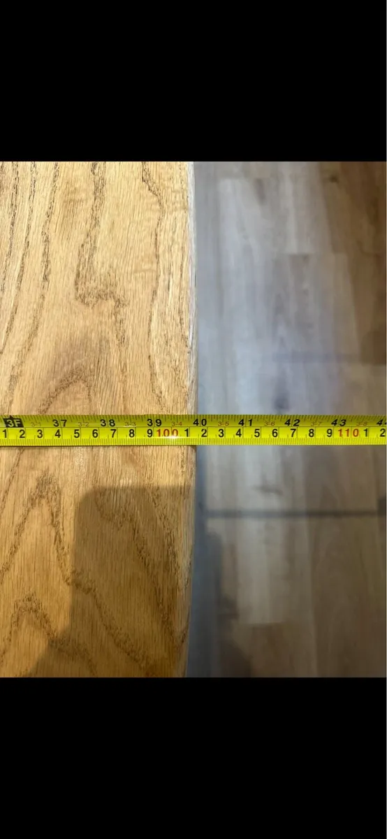 Oak dining table - Image 2