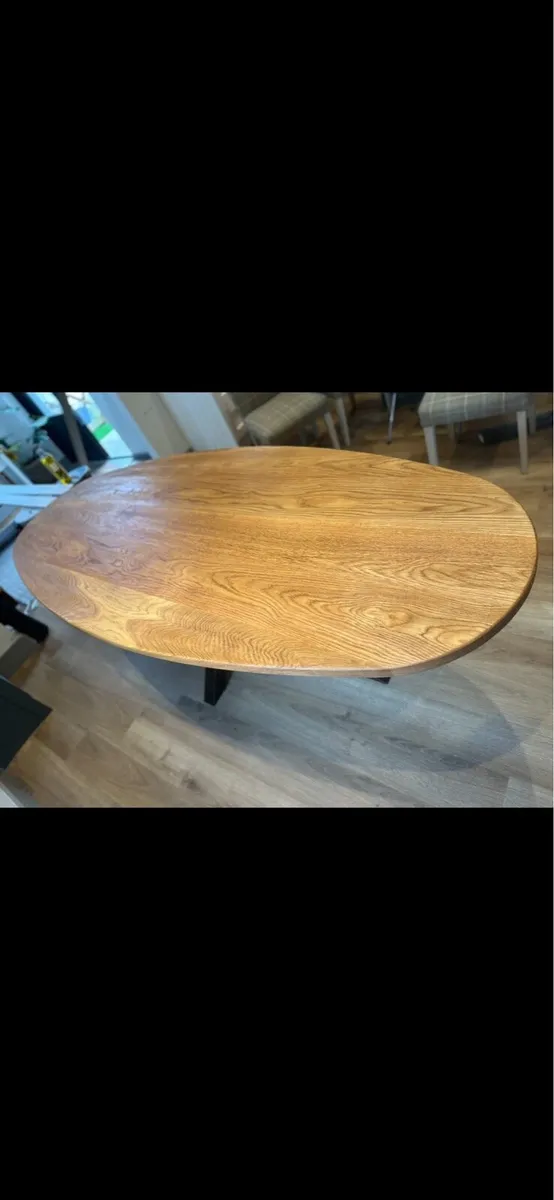 Oak dining table - Image 4