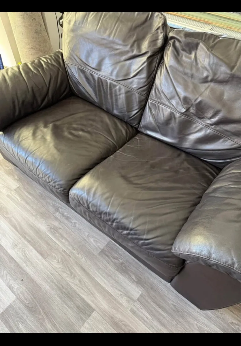 Black sofa leatherette - Image 1