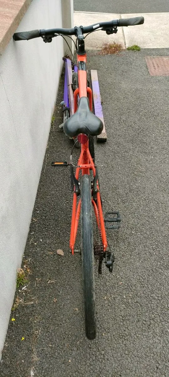Hybrid bike - Image 4