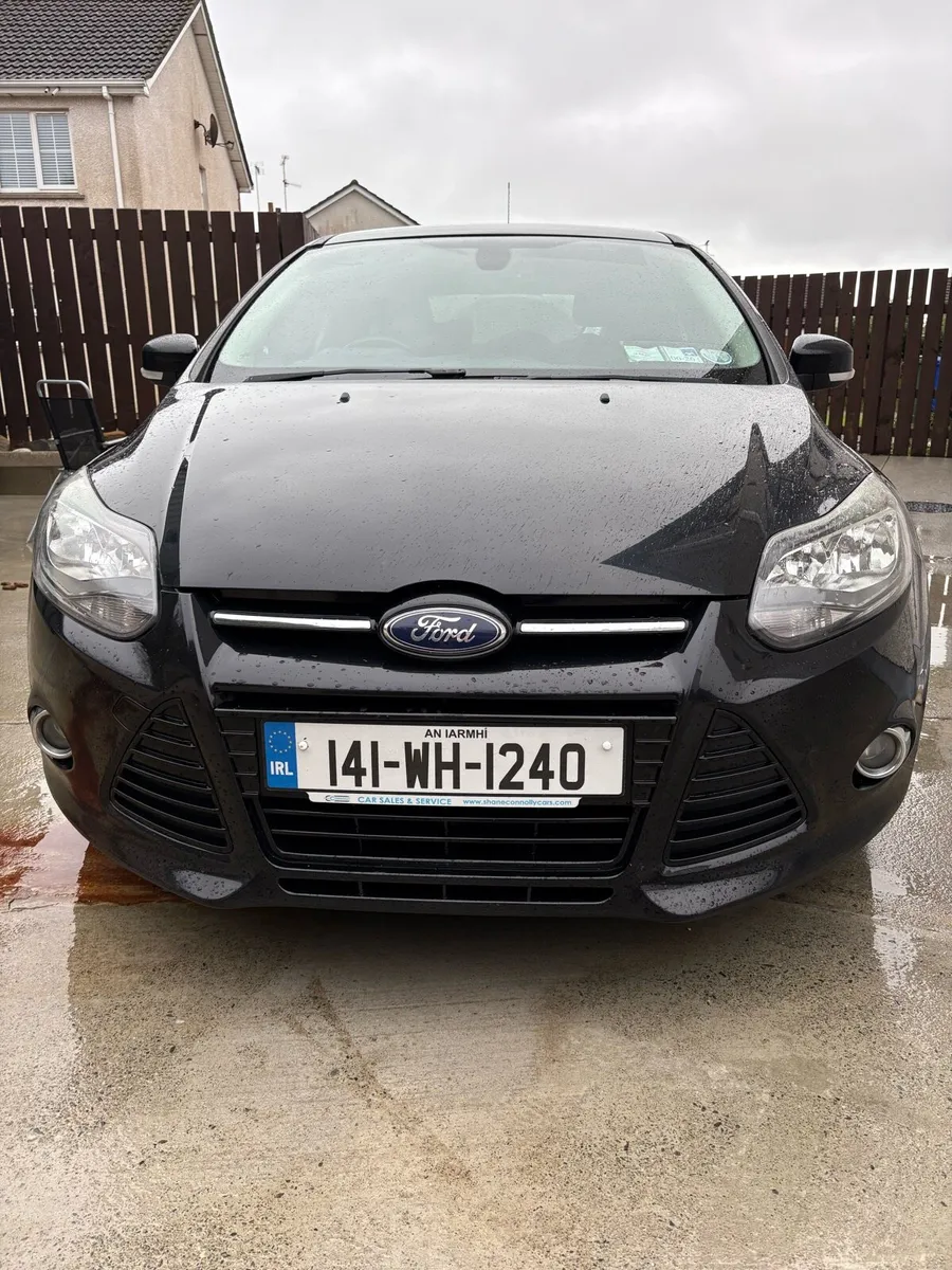 2014 ford focus titanium model - Image 2