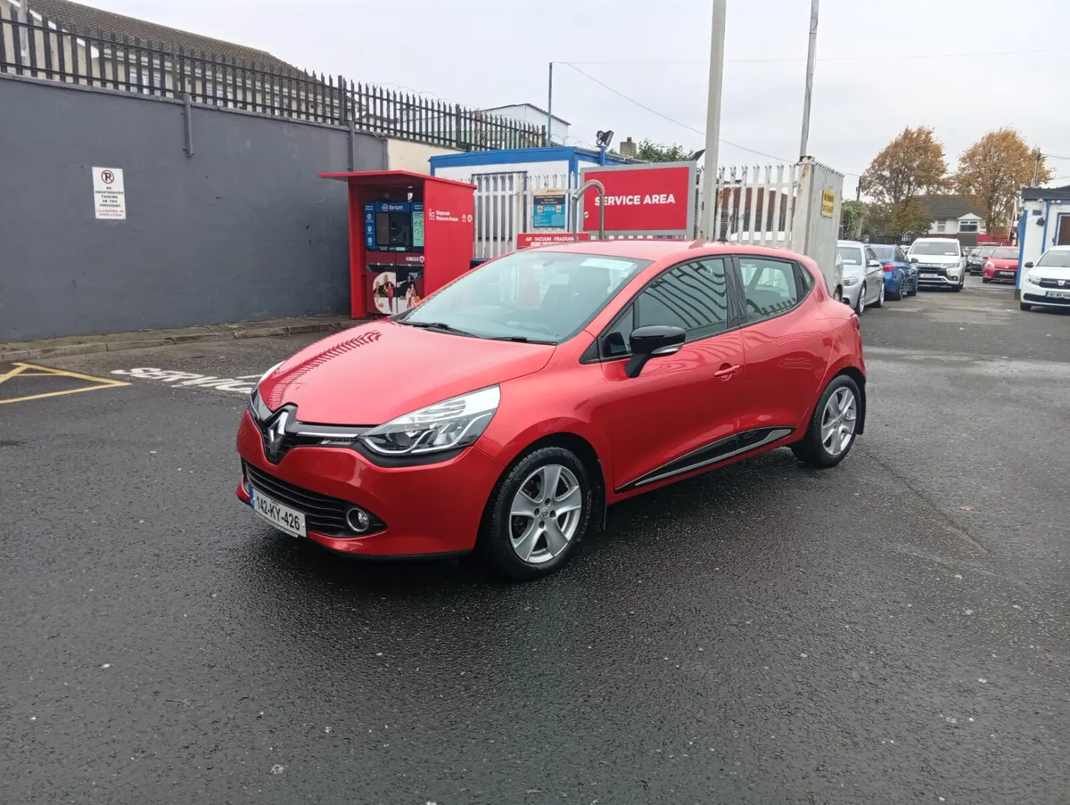 Renault Clio 2014 only 80,000 kms - Image 3