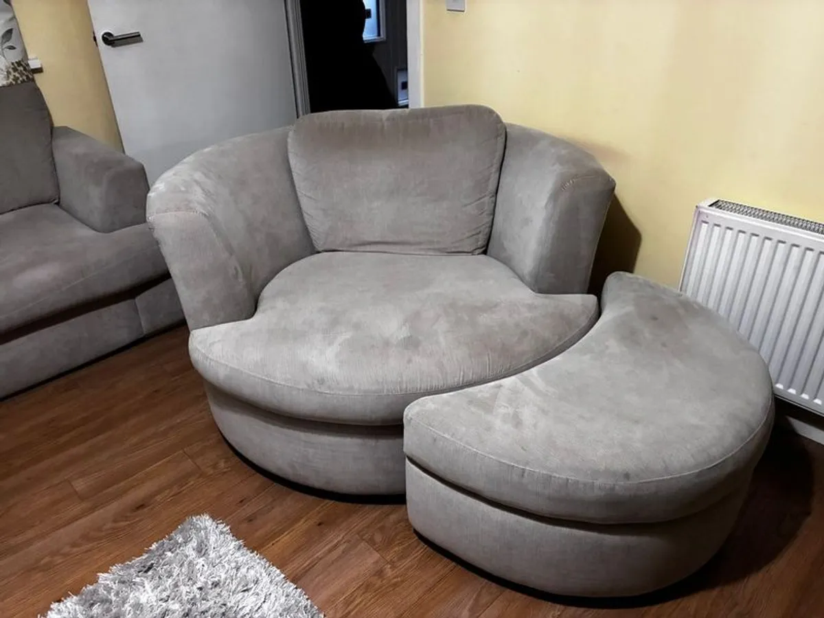 DFS Sofas - Image 4