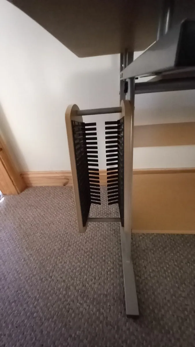 Computer Desk - Image 3