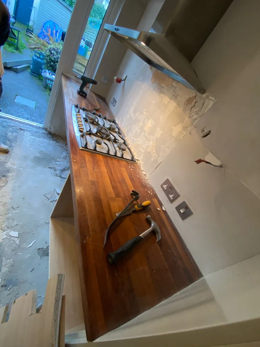 Walnut worktop - Image 1