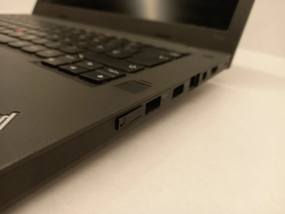 Online Auction Of A LENOVO ThinkPad T460p & More! - Image 3