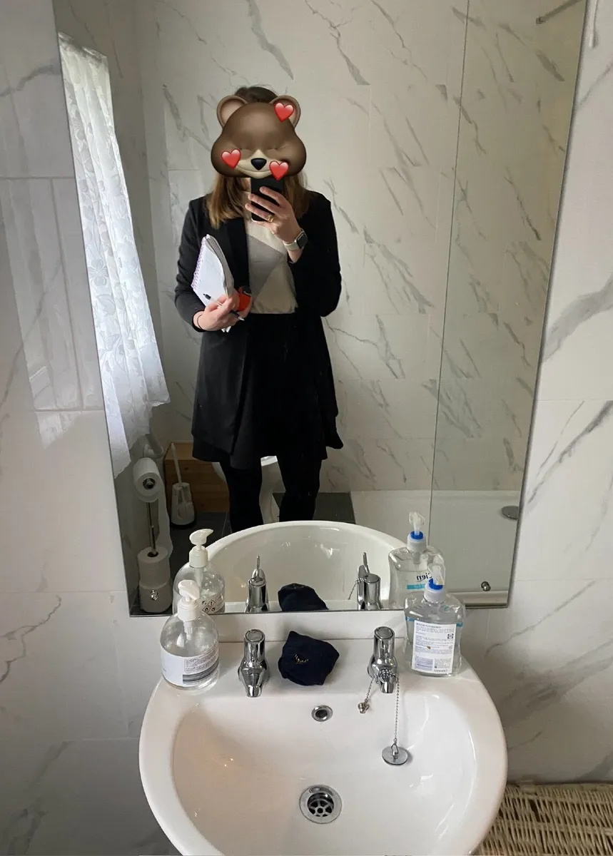 Sink and mirror - Image 1