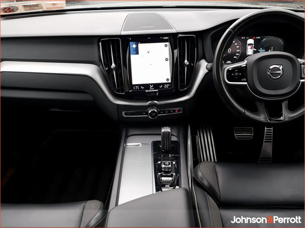 Volvo XC60 T6 340hp Phev R-design AWD - Image 2