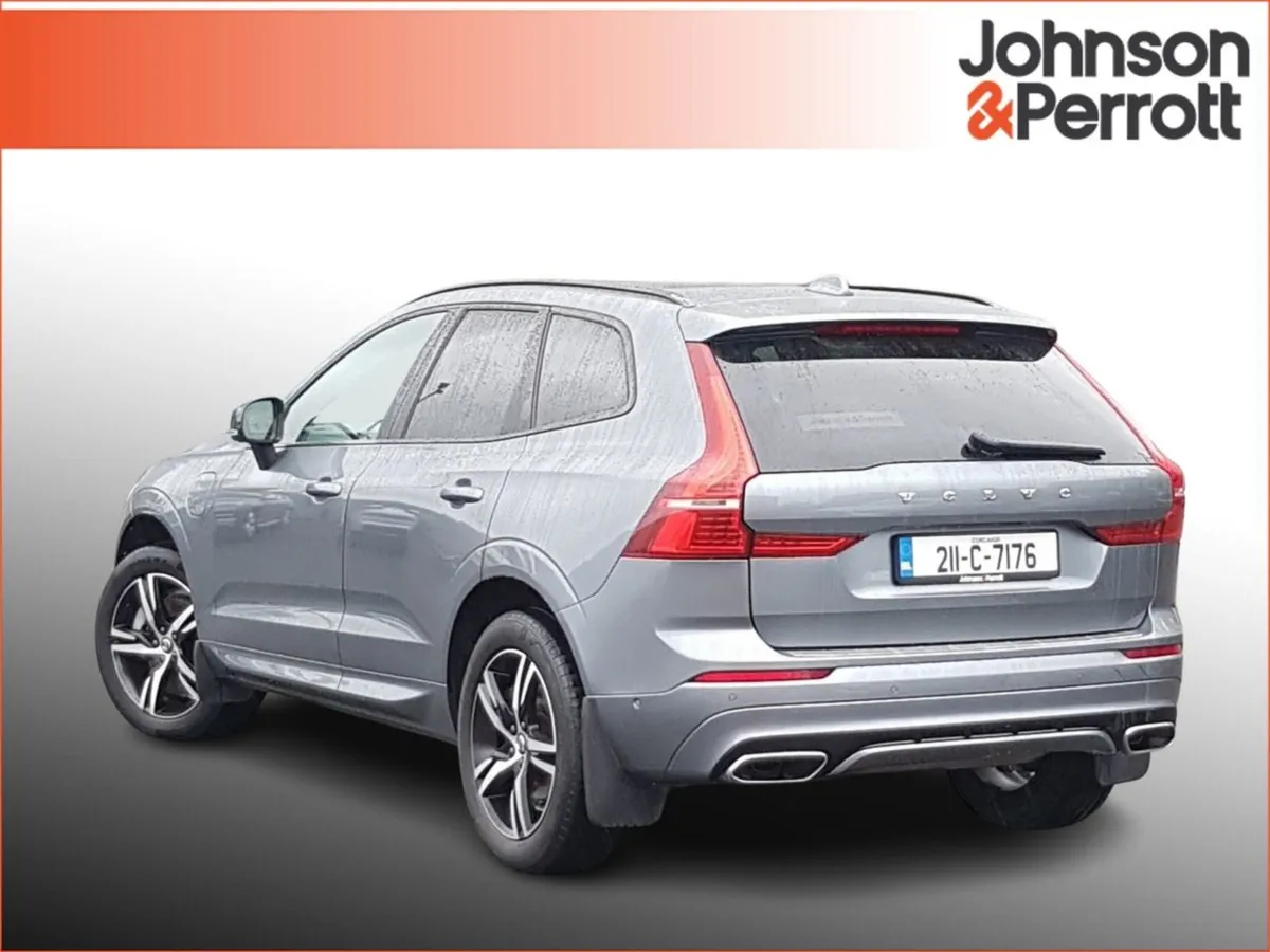Volvo XC60 T6 340hp Phev R-design AWD - Image 3