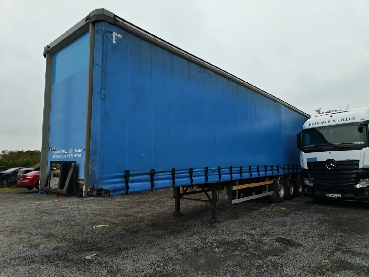 Curtainsider Trailer - Image 1