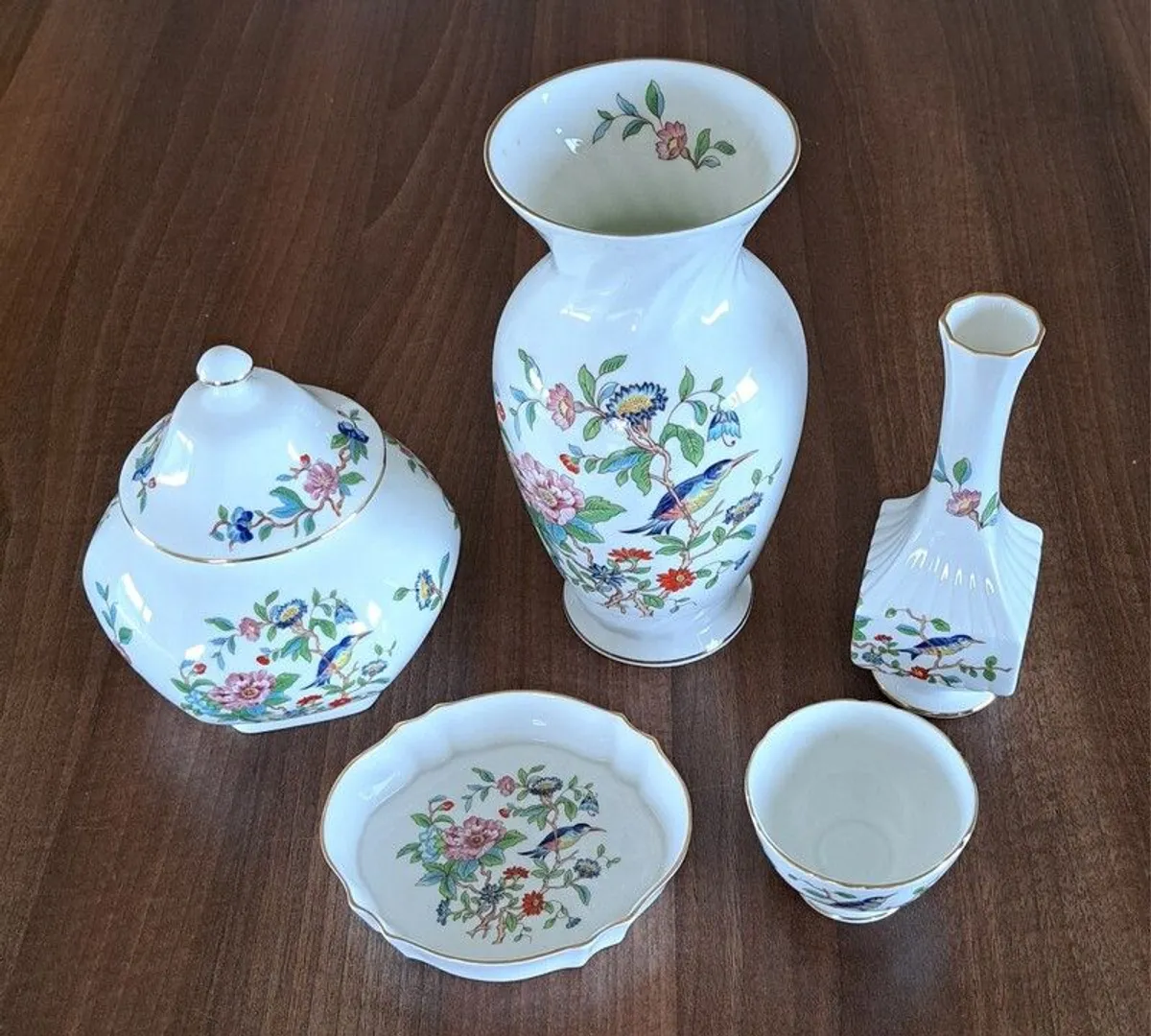 Aynsley pembroke selection - Image 1