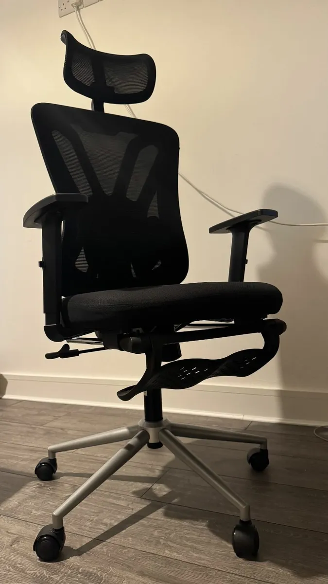 HBADA P5 Ergonomic Office Chair with Footrest - Image 3
