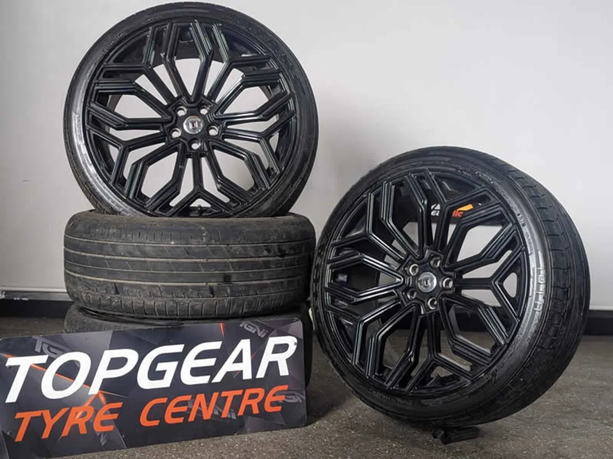 23" Urban UC1 Alloy Wheels & Tyres Range Rover Vog - Image 1