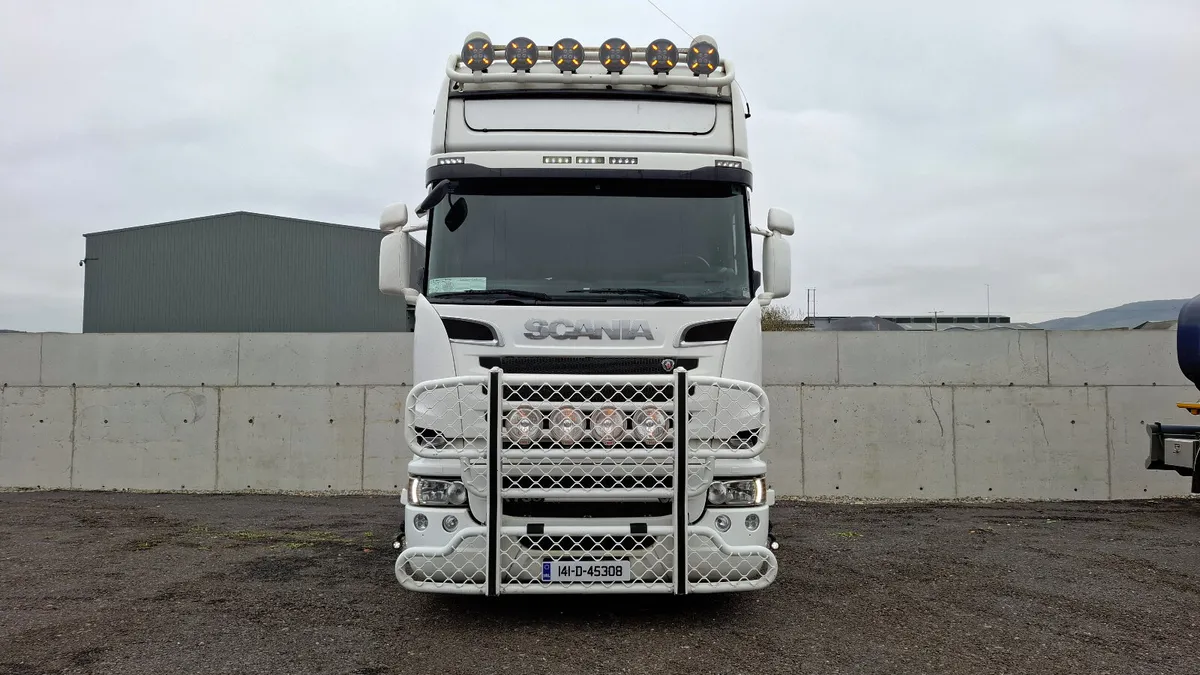 2014 Scaina R730 Top Line , 6x2 , Twin wheel Lift. - Image 2