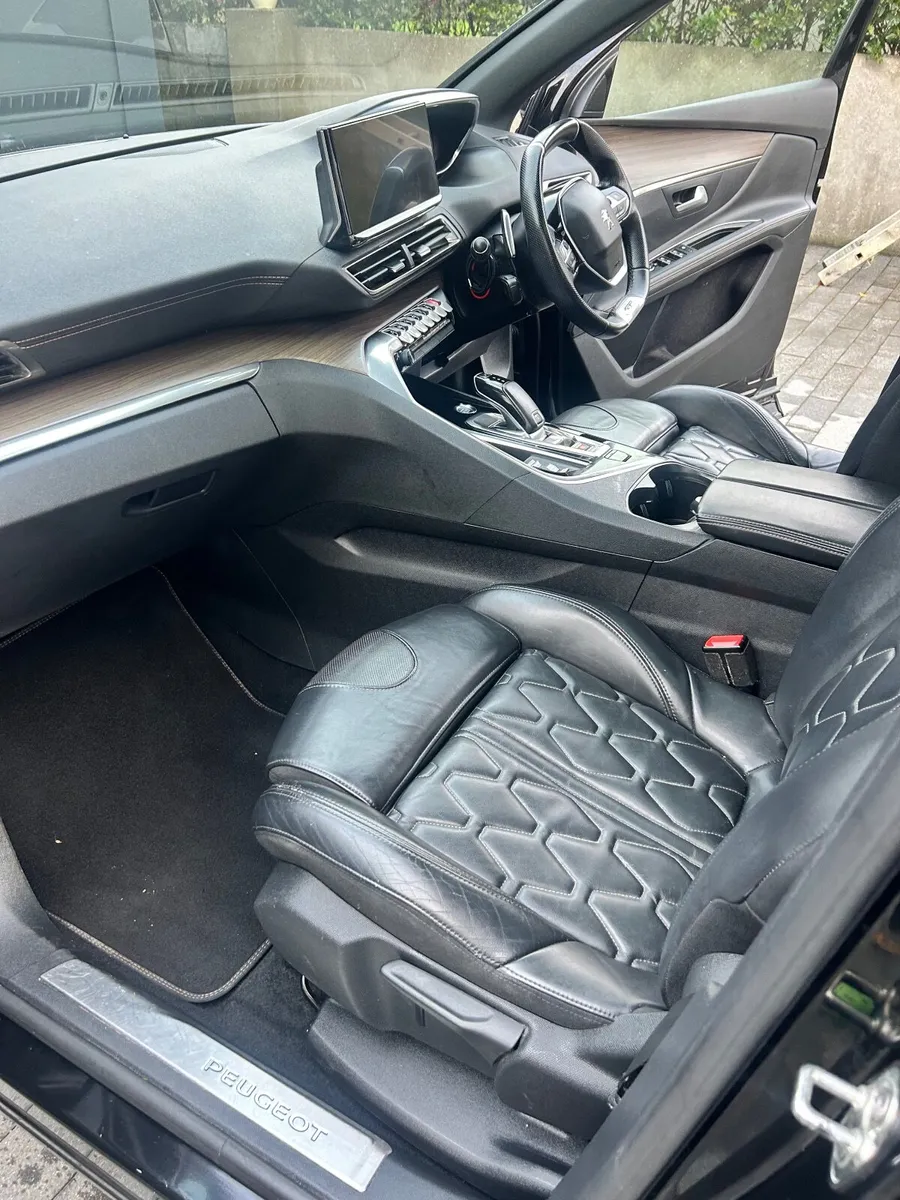 Peugeot 5008 2021 - Image 4