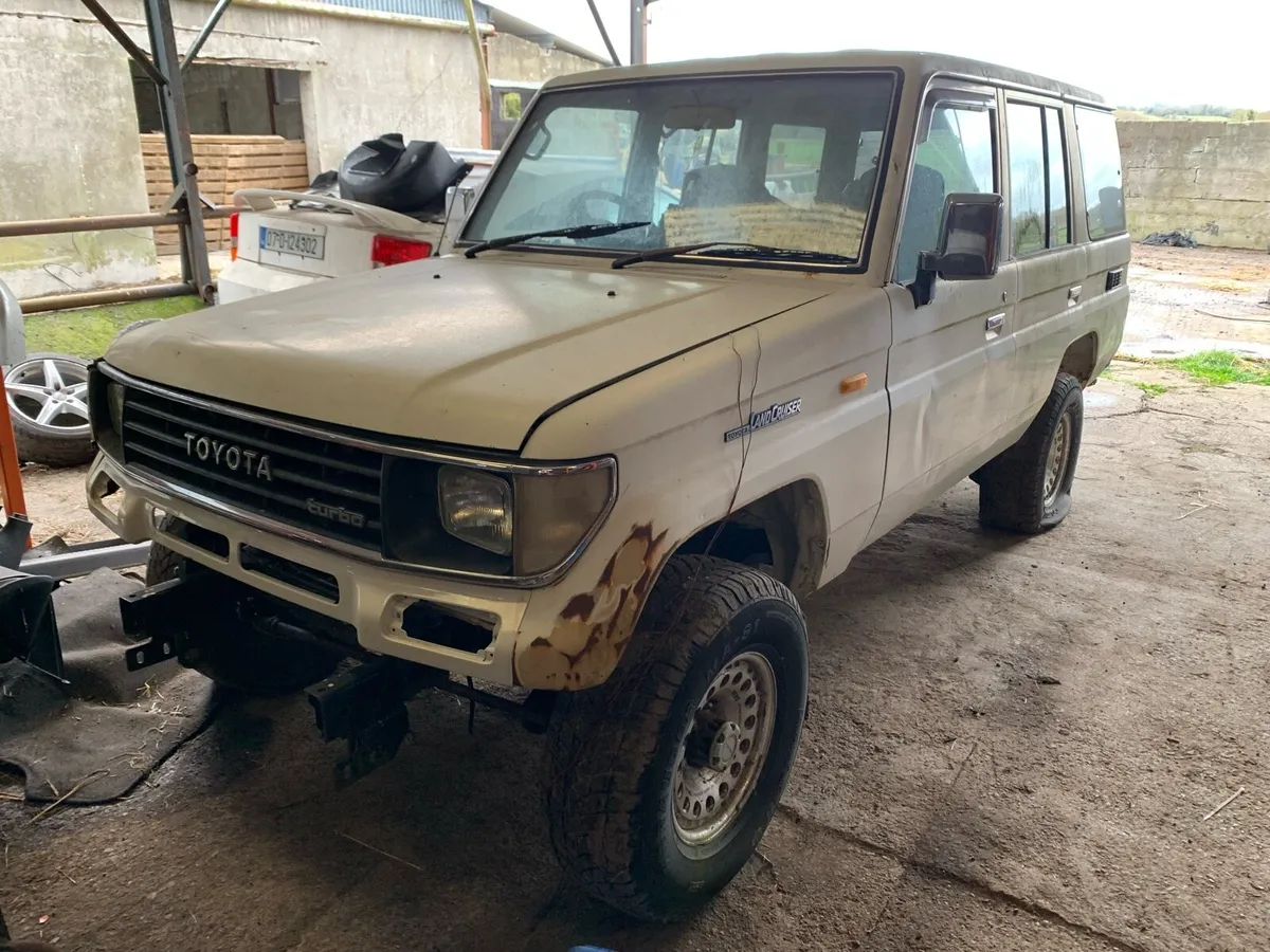 Toyota landcruiser 1992 2.4 jap - Image 1