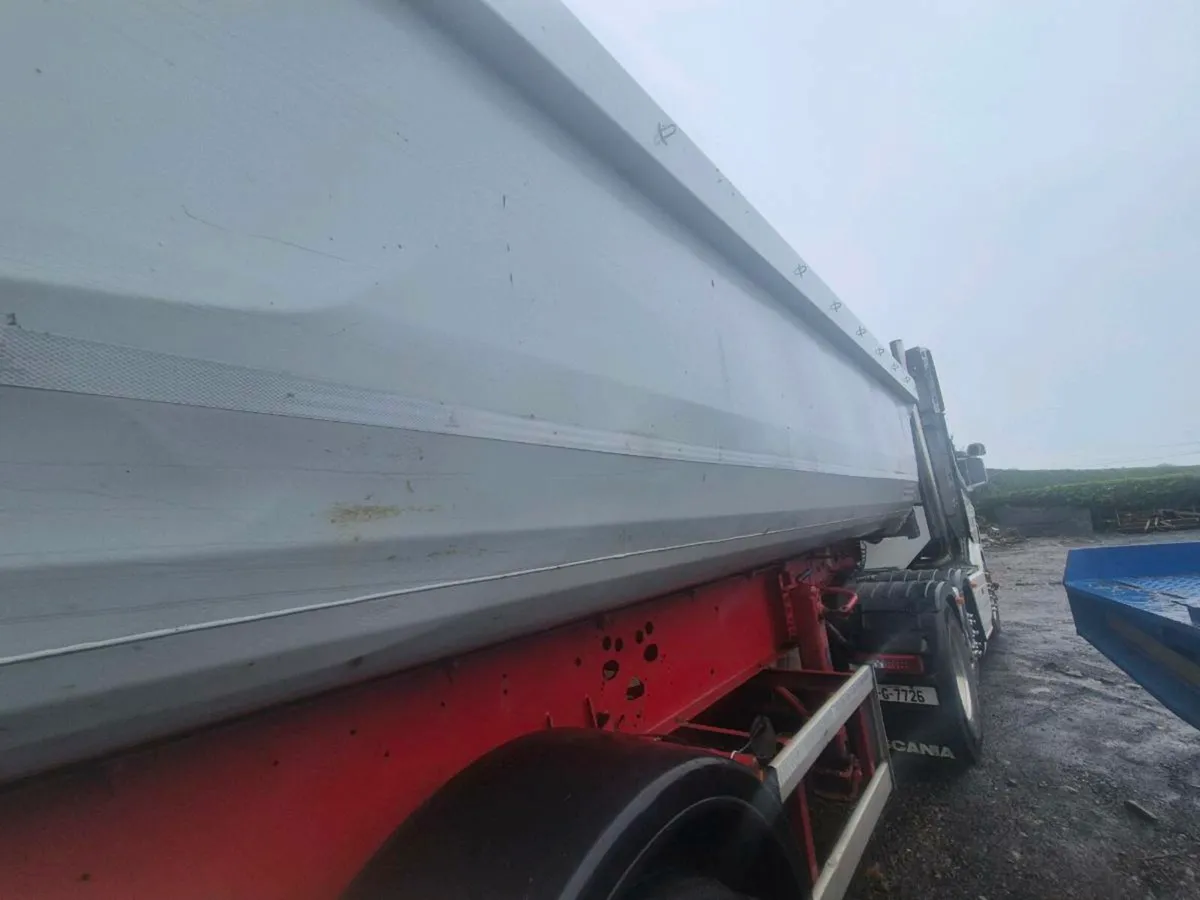 Schmitz tipping trailer - Image 4