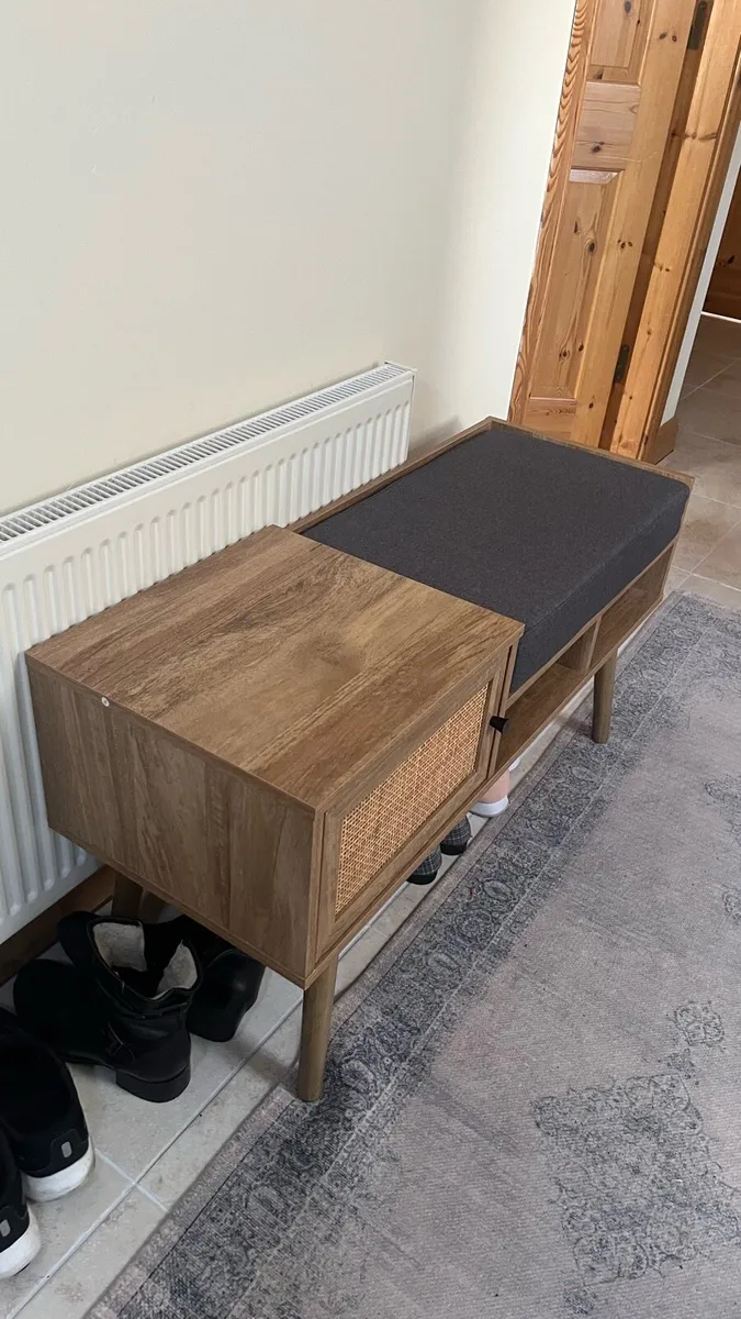 Shoe storage bench - Image 3
