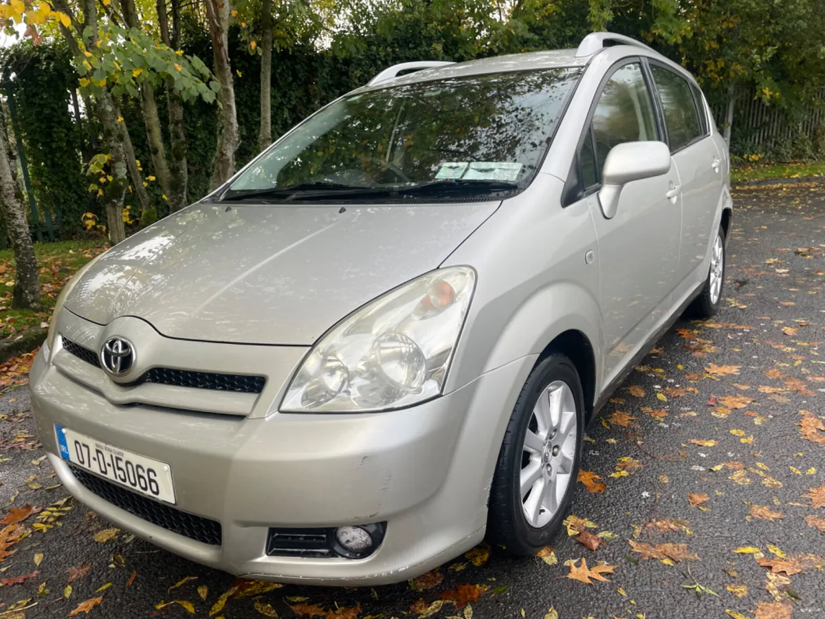 Toyota Corolla  Verso  07 - Image 3