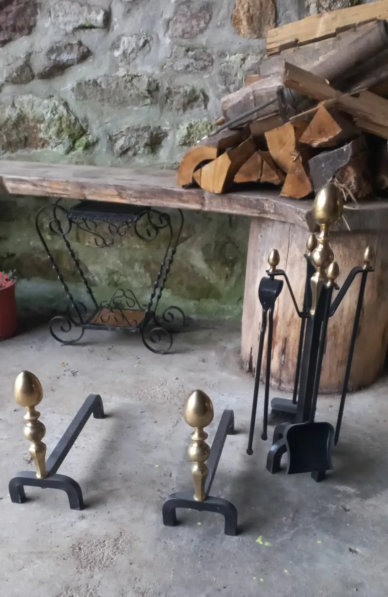 Antique Fire Dogs Fire Grate And Fire Set - Image 1