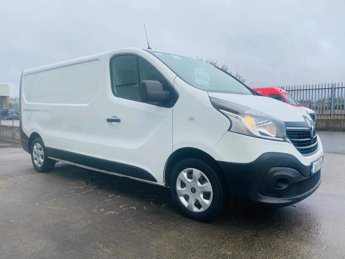 211 Renault Trafic 2.0 LWB €13,950 + VAT - Image 3