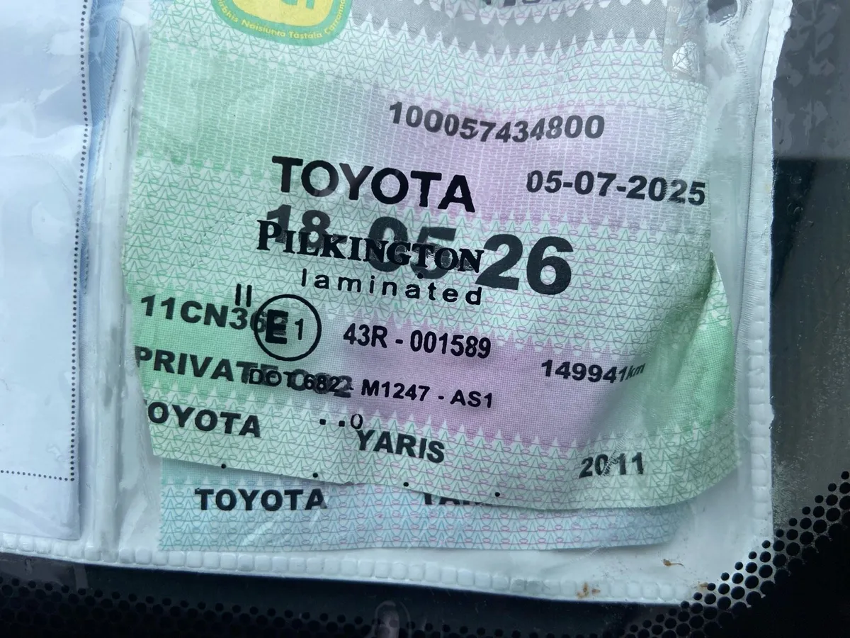 Toyota Yaris 1.0 petrol needs engine €1995 - Image 3