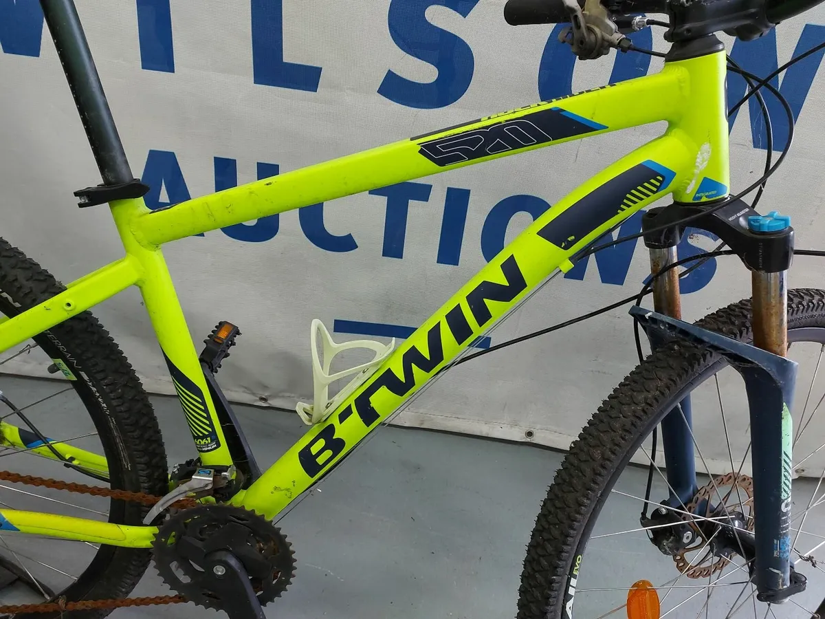 Online Auction Of A B-Twin Rockrider 520 Bike - Image 3