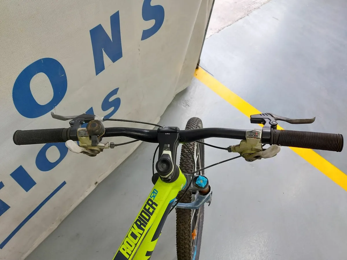 Online Auction Of A B-Twin Rockrider 520 Bike - Image 4