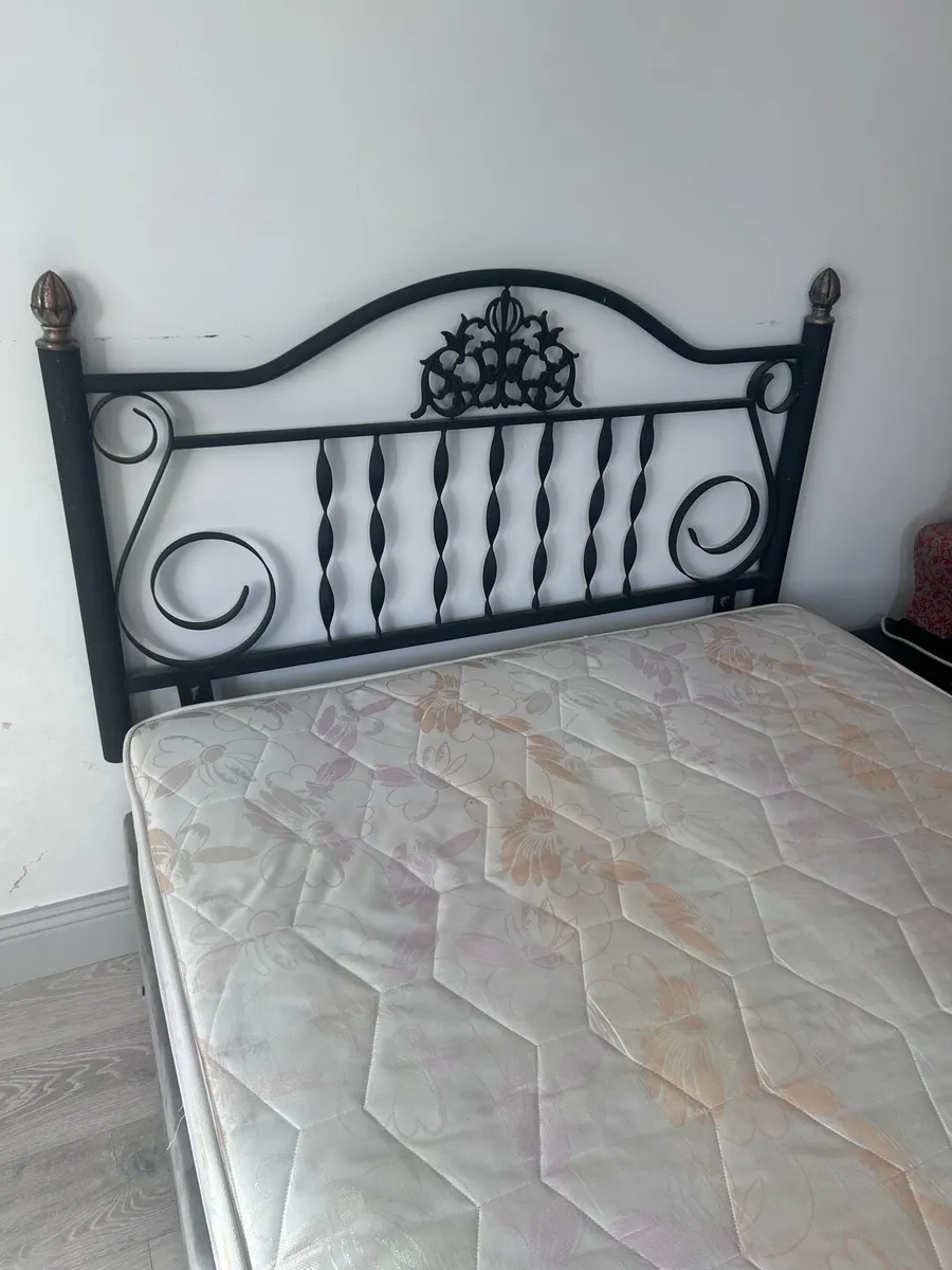 Bed - Image 2