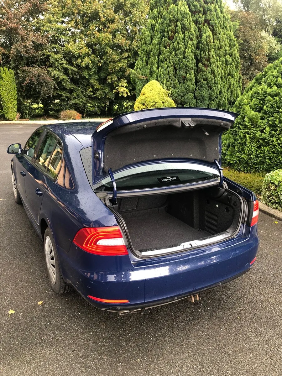 Skoda Superb - Image 4