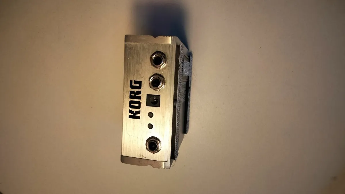 Korg DT- 10 tuning pedal - Image 2