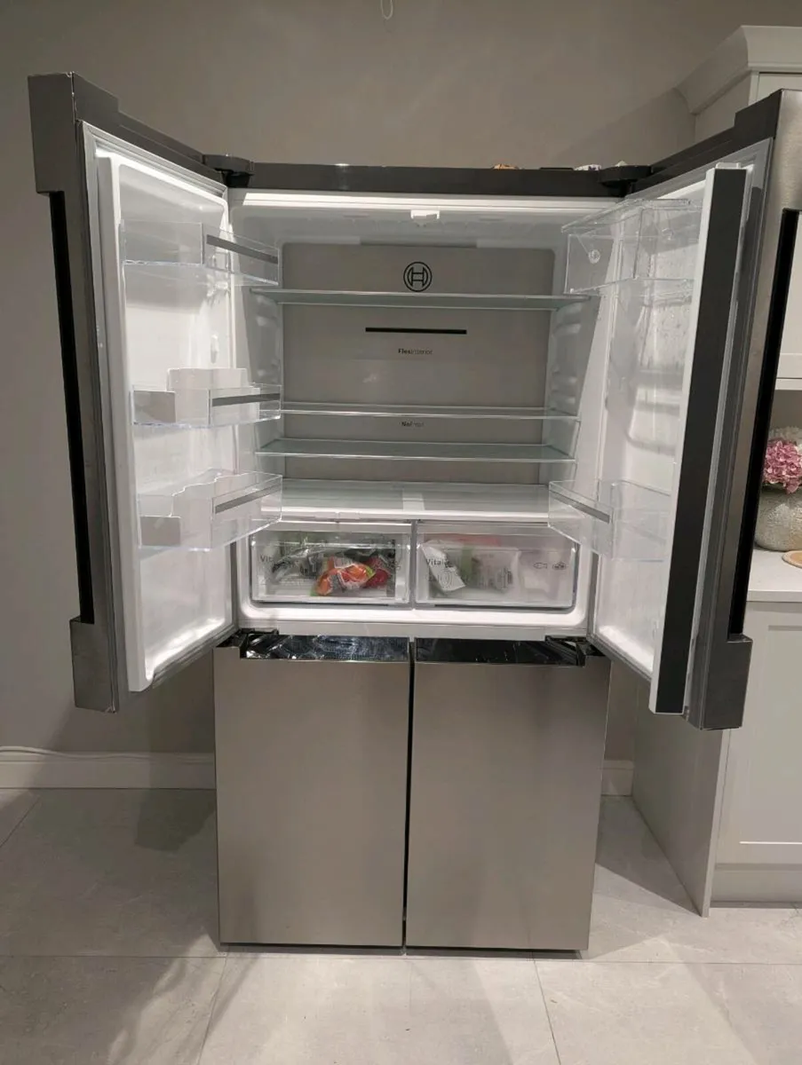 Bosch American Style Fridge Freezer - Image 3