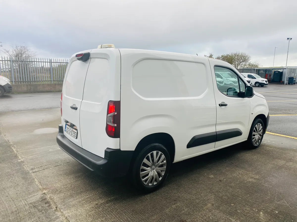 202 Peugeot Partner 1.5 100bhp PRO €8,750 + VAT - Image 4