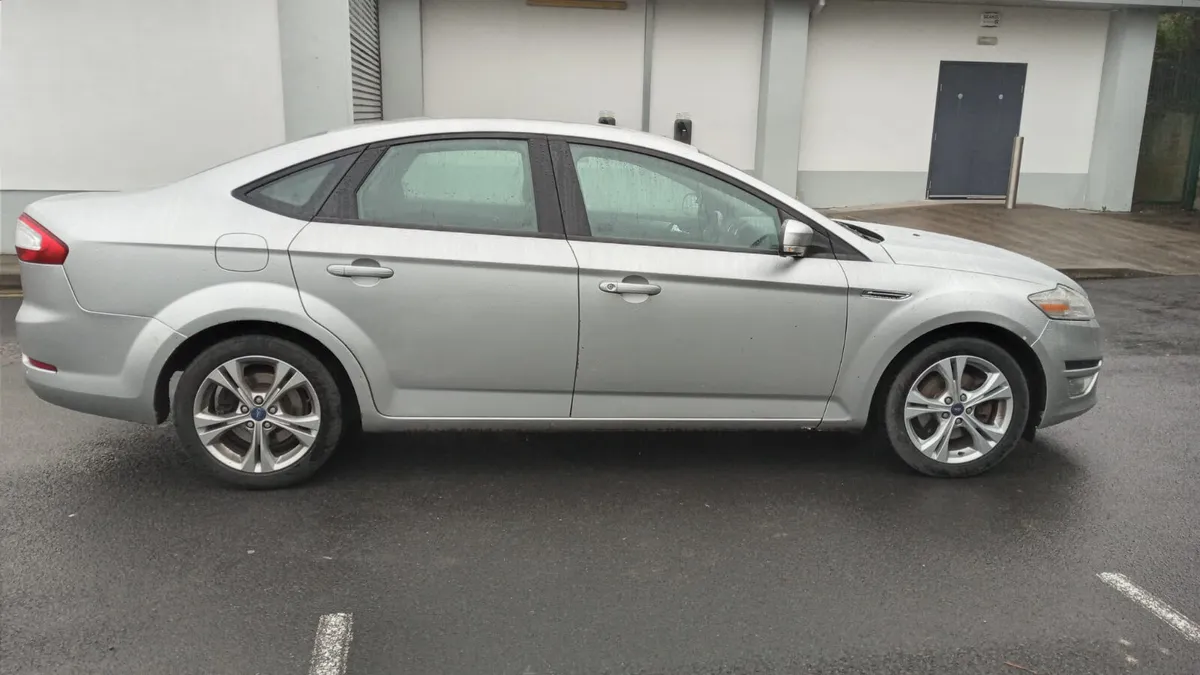 FORD MONDEO / 2011 / 2.0 DIESEL / MANUAL - Image 4