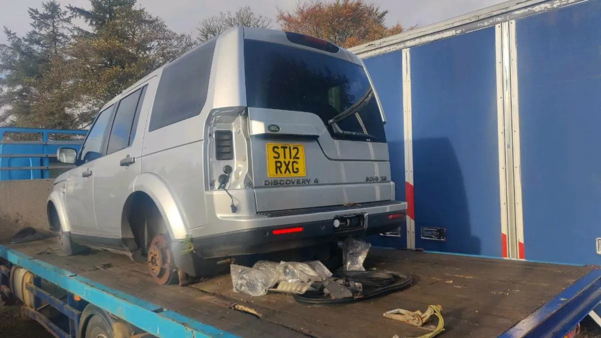 Breaking. Discovery 4, Mini Cooper, Omega - Image 2