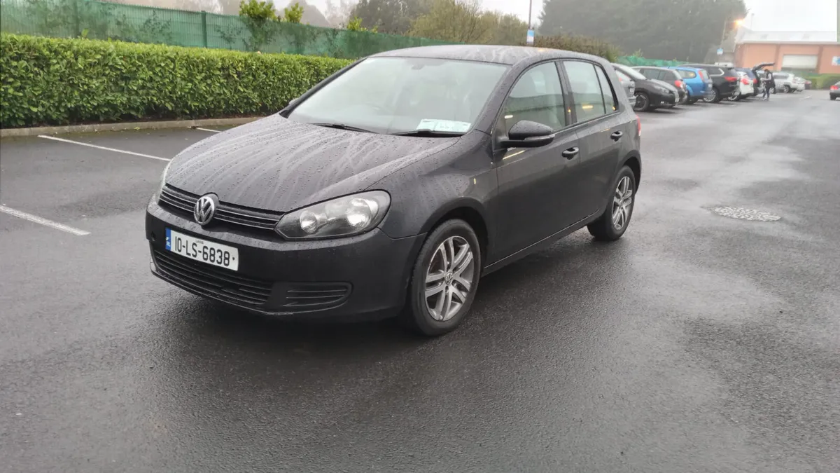 VOLKSWAGEN GOLF 2010 / 1.6 DIESEL / MANUAL - Image 1