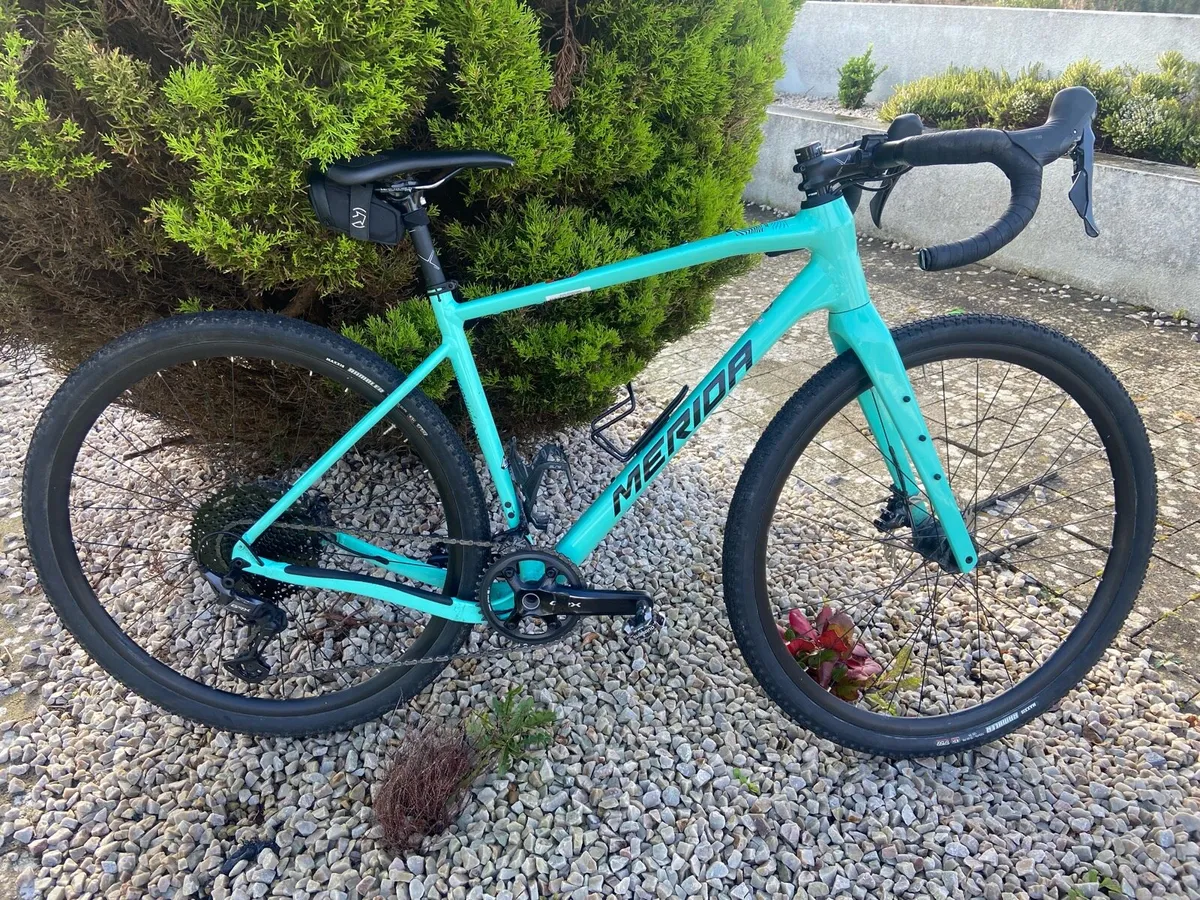 GRAVEL BIKE - Image 1