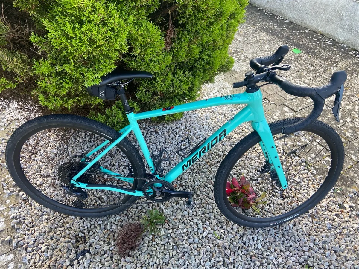 GRAVEL BIKE - Image 3