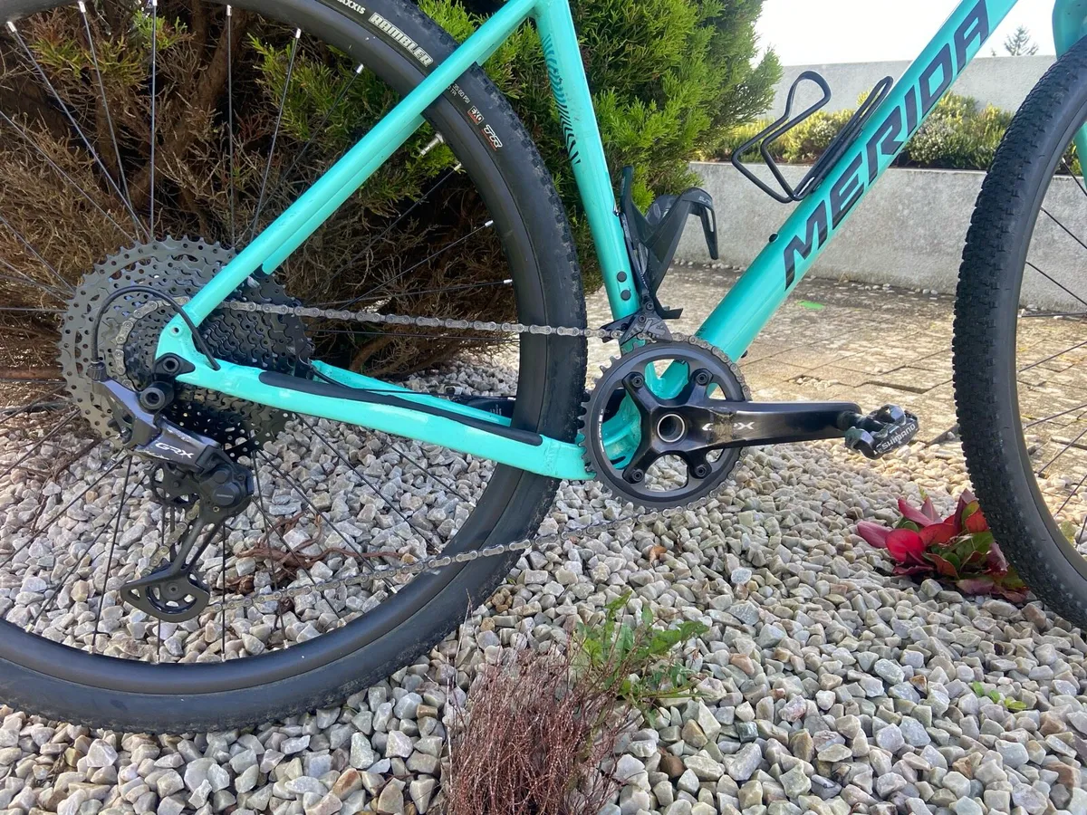 GRAVEL BIKE - Image 4