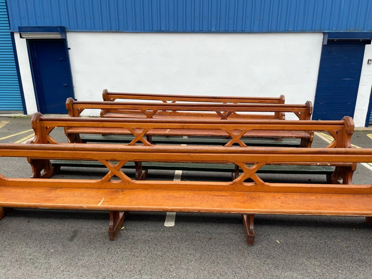 10 Church pews - Image 1