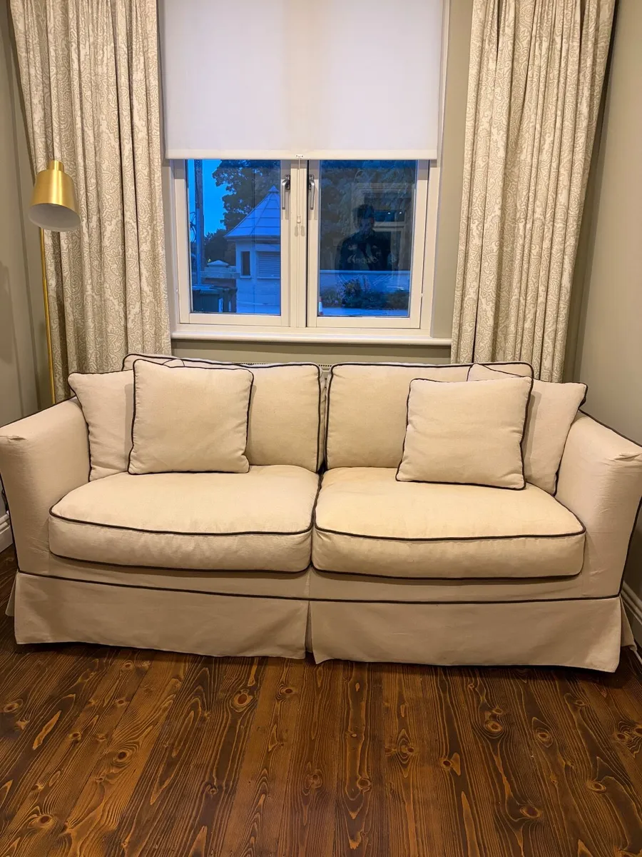 Couch/Bed - Image 3