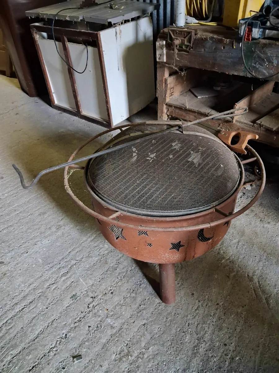 fire pit - Image 1