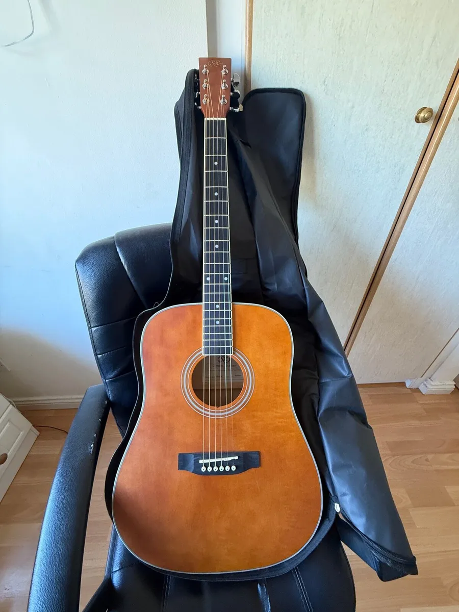 Guitar - Image 2
